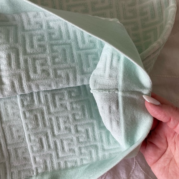 COPY - Balmain Monogram skirt - Picture 4 of 16